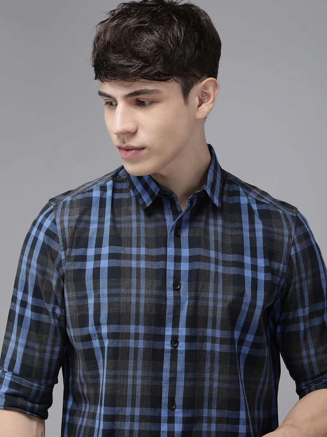 Men Banos - Blue Checked Slim Fit Cotton Casual Shirt | The Bear House - Image 4