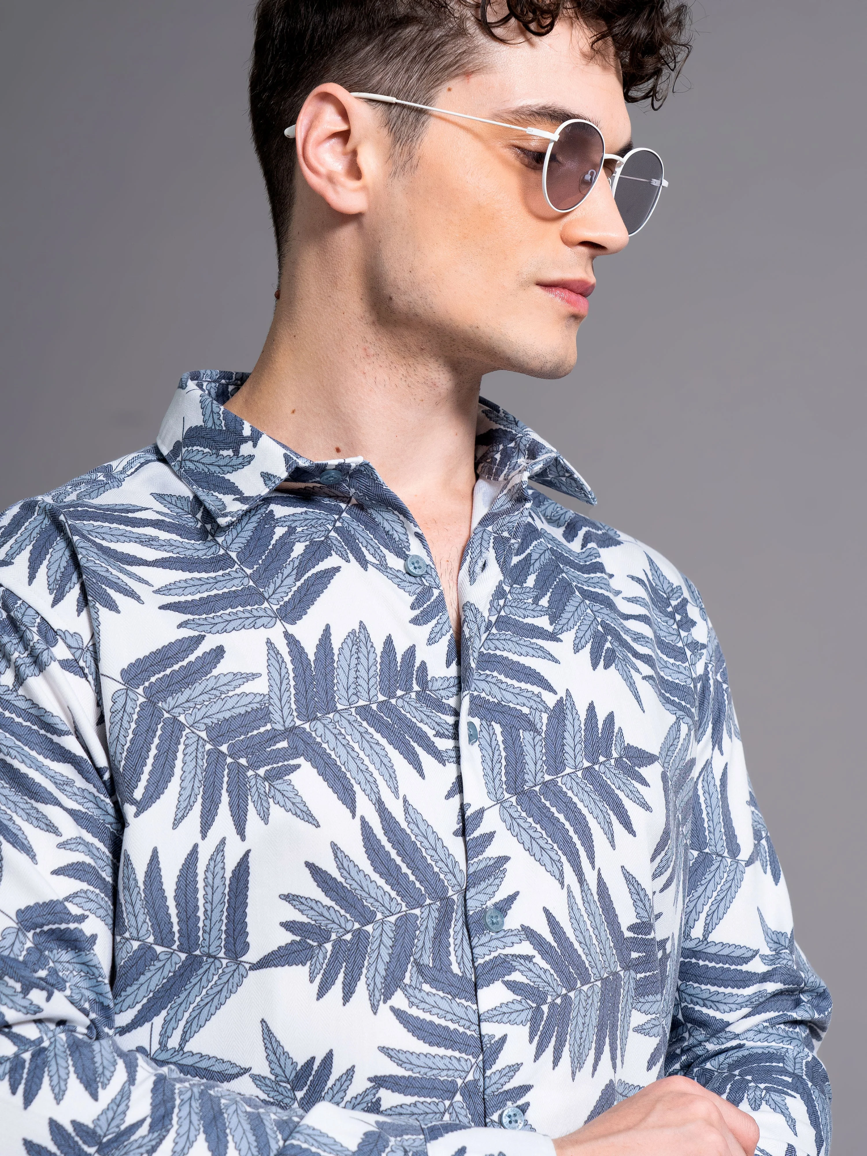Men Bask Blue Floral Shirt - Image 4