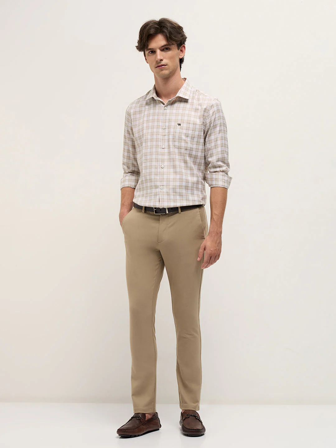 Men Beige Checked Tailored Fit Formal Shirt. - Image 4