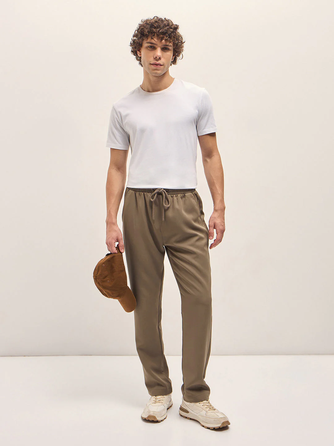 Men Beige Classic Korean-Inspired Elastic Waist Casual Trouser - Image 4