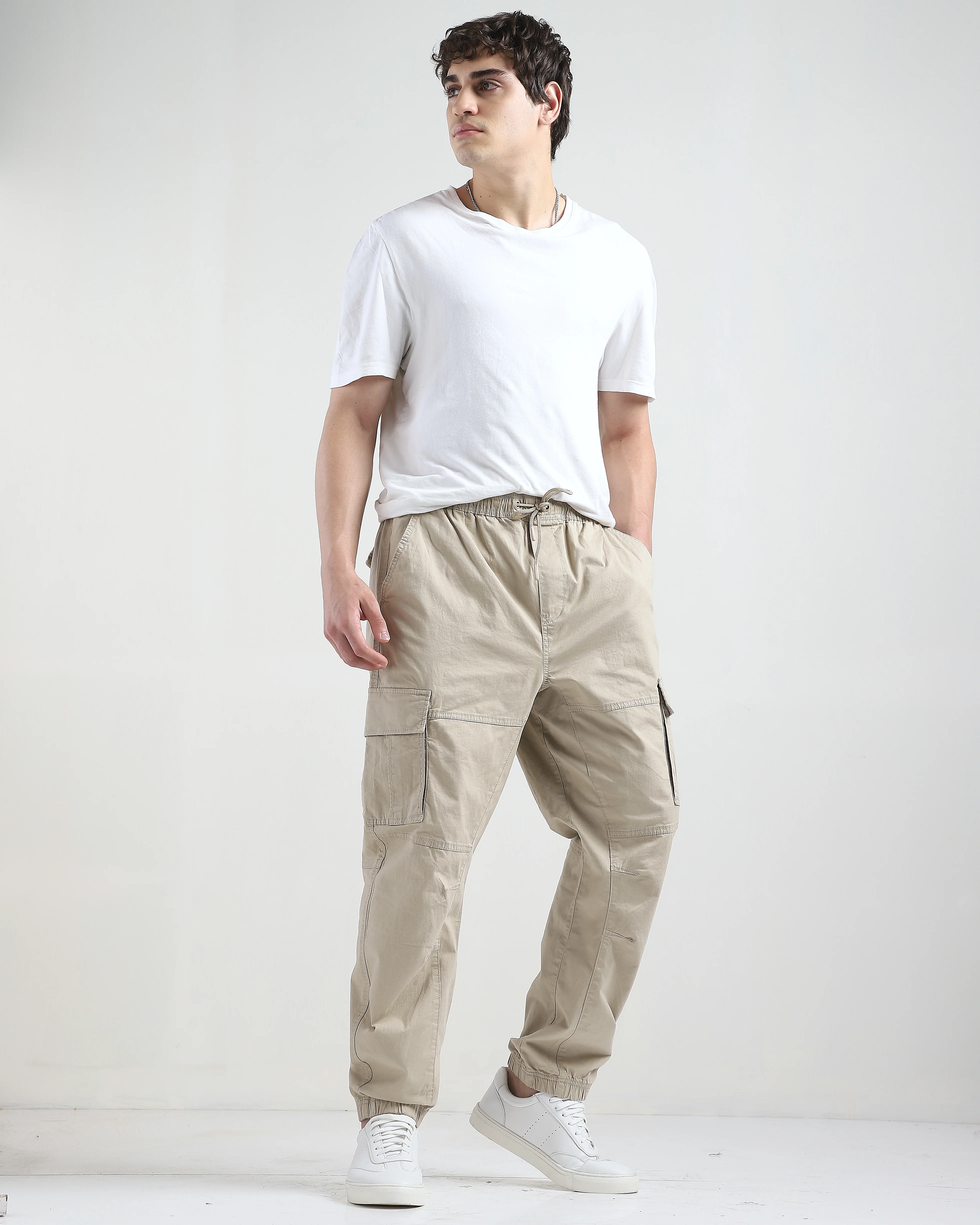 Men Beige Cotton Blend Cargo Jogger Pants - Image 3
