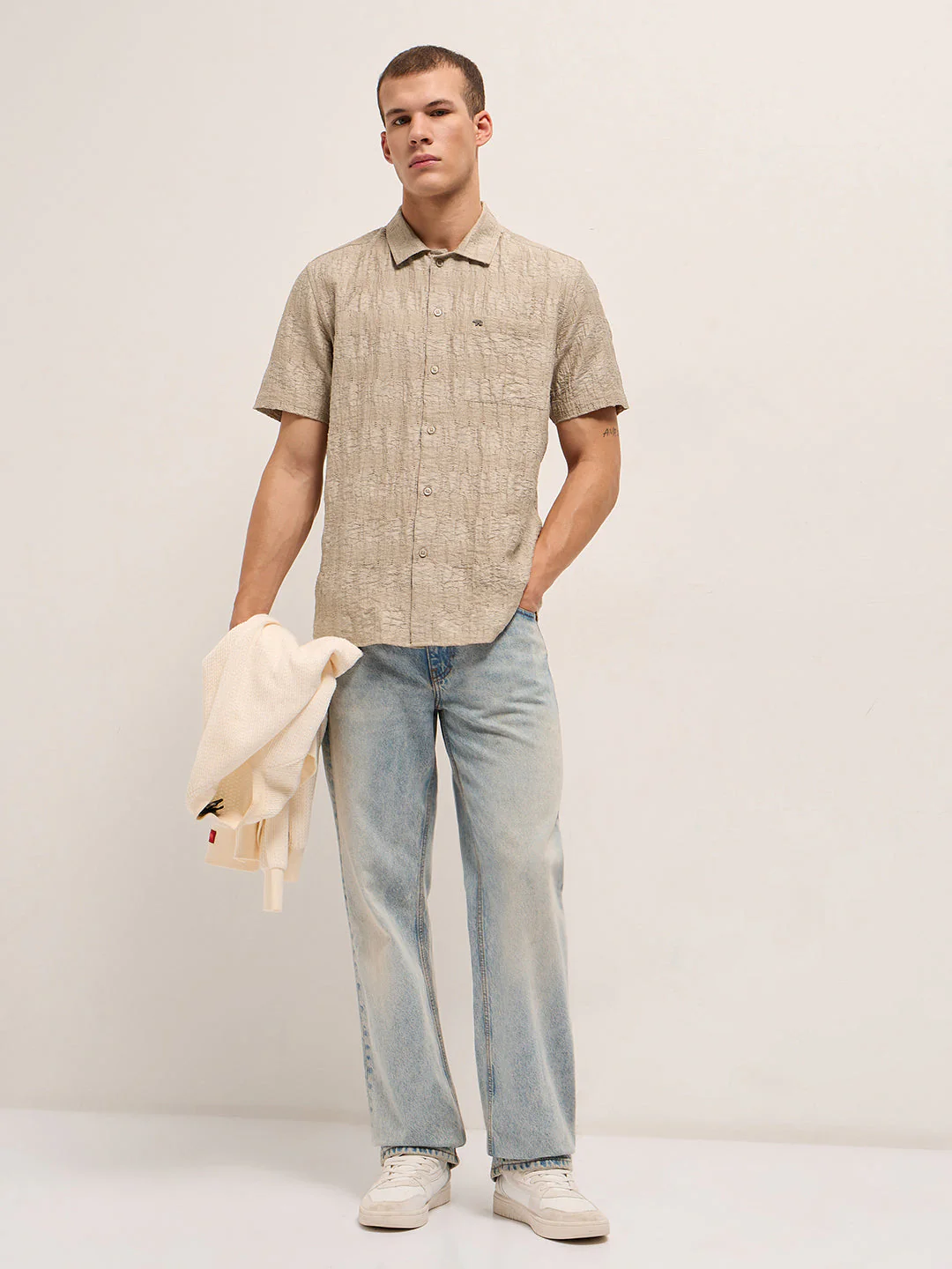 Men Beige Crinkle Textured Regular Fit Half-Sleeve Casual Shirt - Image 4