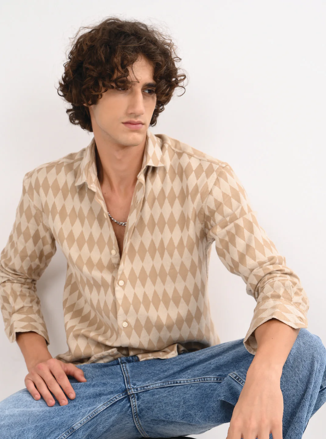 Men Beige Diamond Self Jacquard Shirt - Image 2