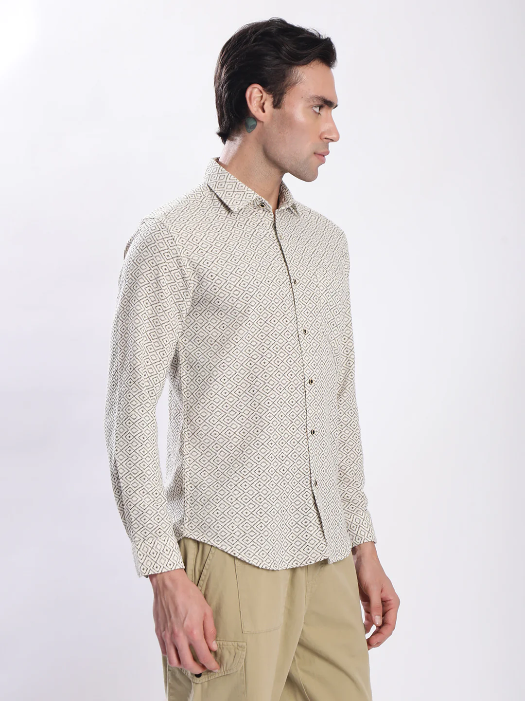 Men Beige Geometric Print Single Pocket Shirt - Image 3