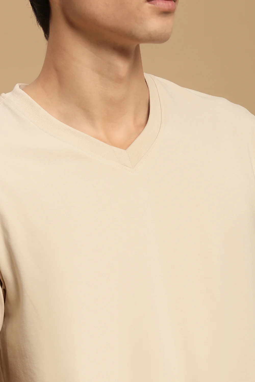 Men Beige Half Sleeve T-Shirt - Image 4