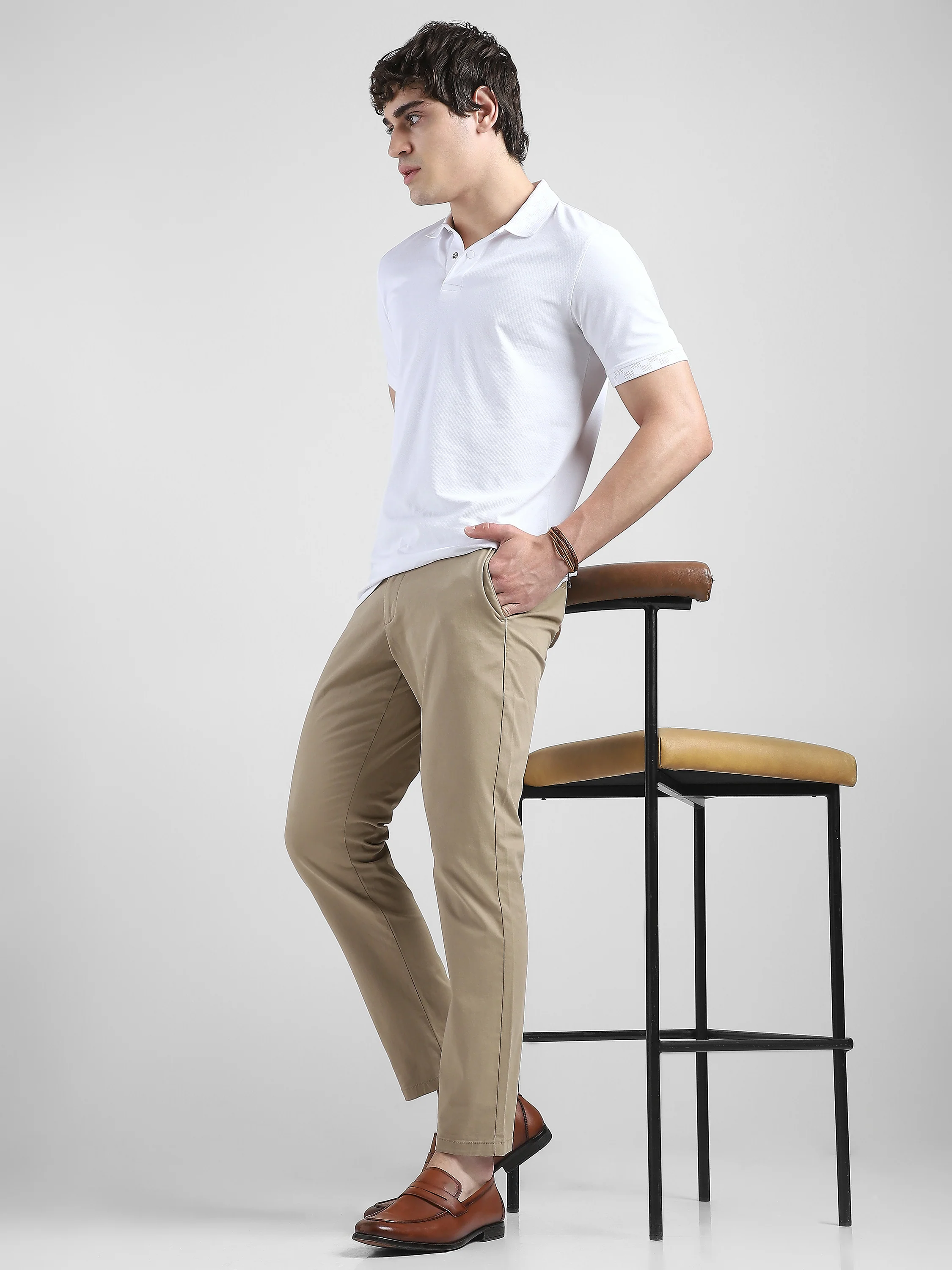 Men Beige Mid Rise Regular Fit Trouser - Image 3