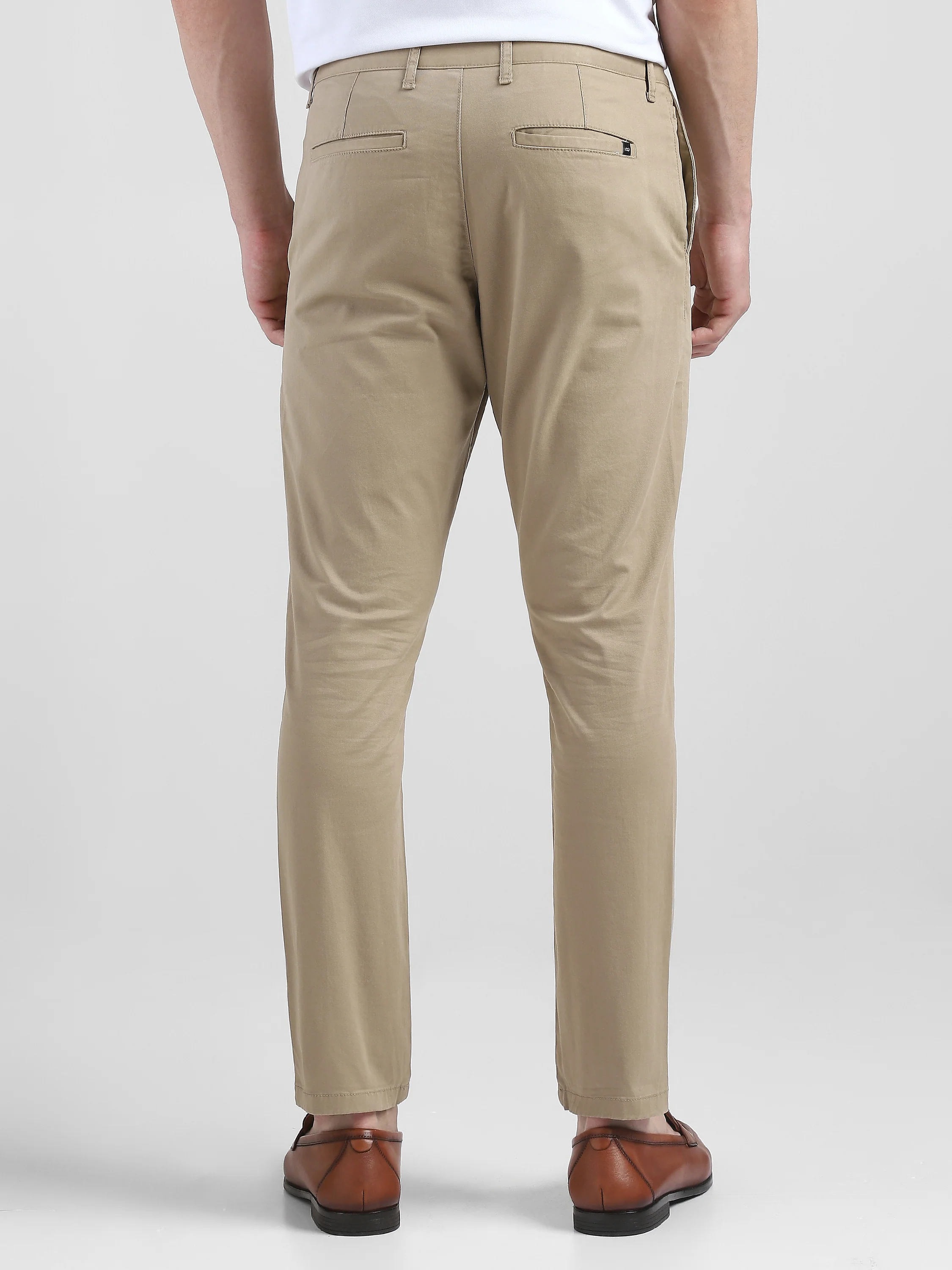 Men Beige Mid Rise Regular Fit Trouser - Image 4
