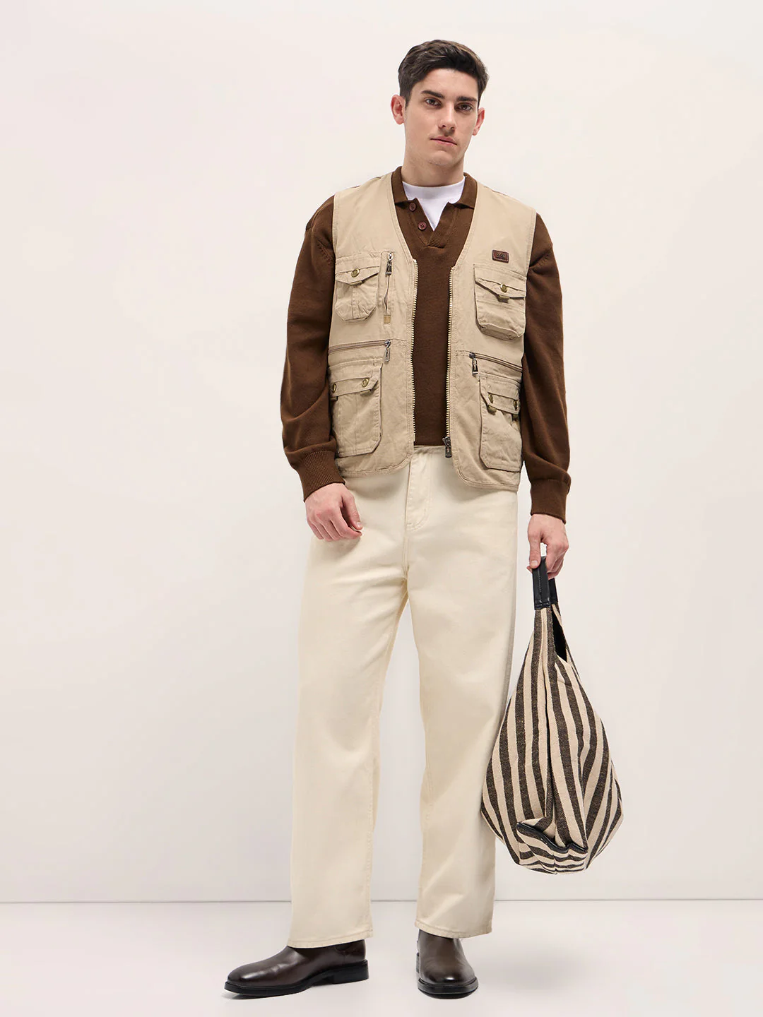 Men Beige Outdoor Utility Multi-Pocket Vest Jacket - Image 4