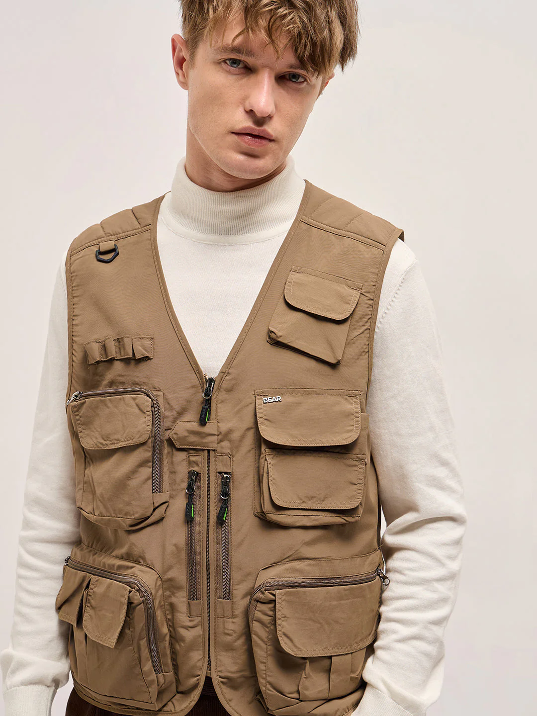 Men Beige Outdoor Utility Multi-Pocket Vest Jacket - Image 5