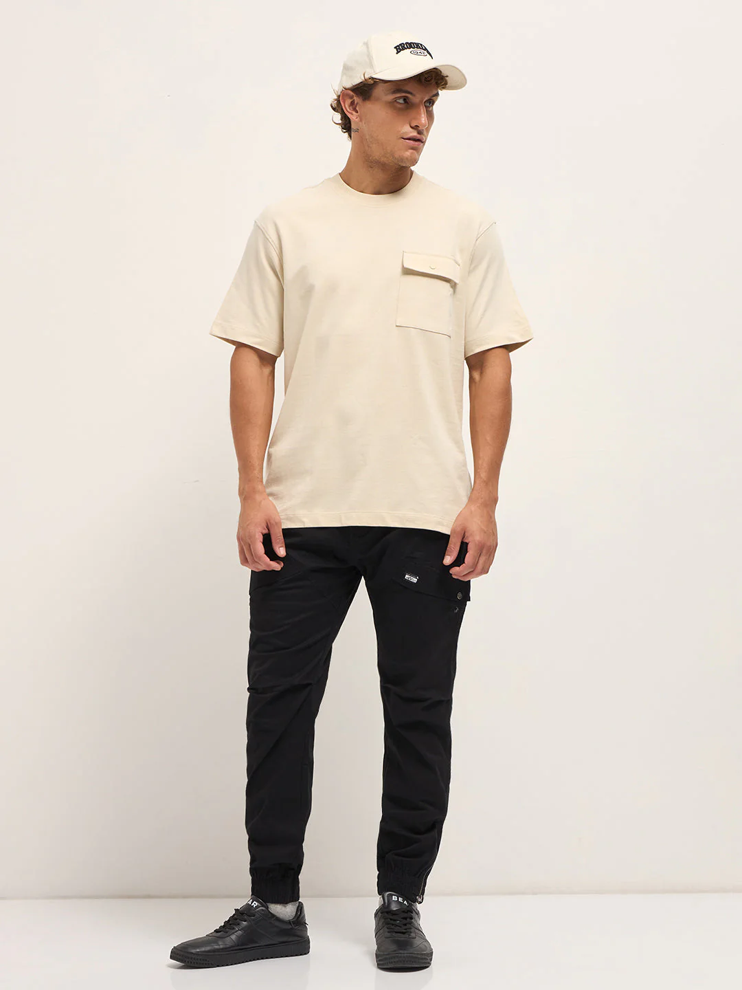 Men Beige Oversize Graphic T-Shirt - Image 4