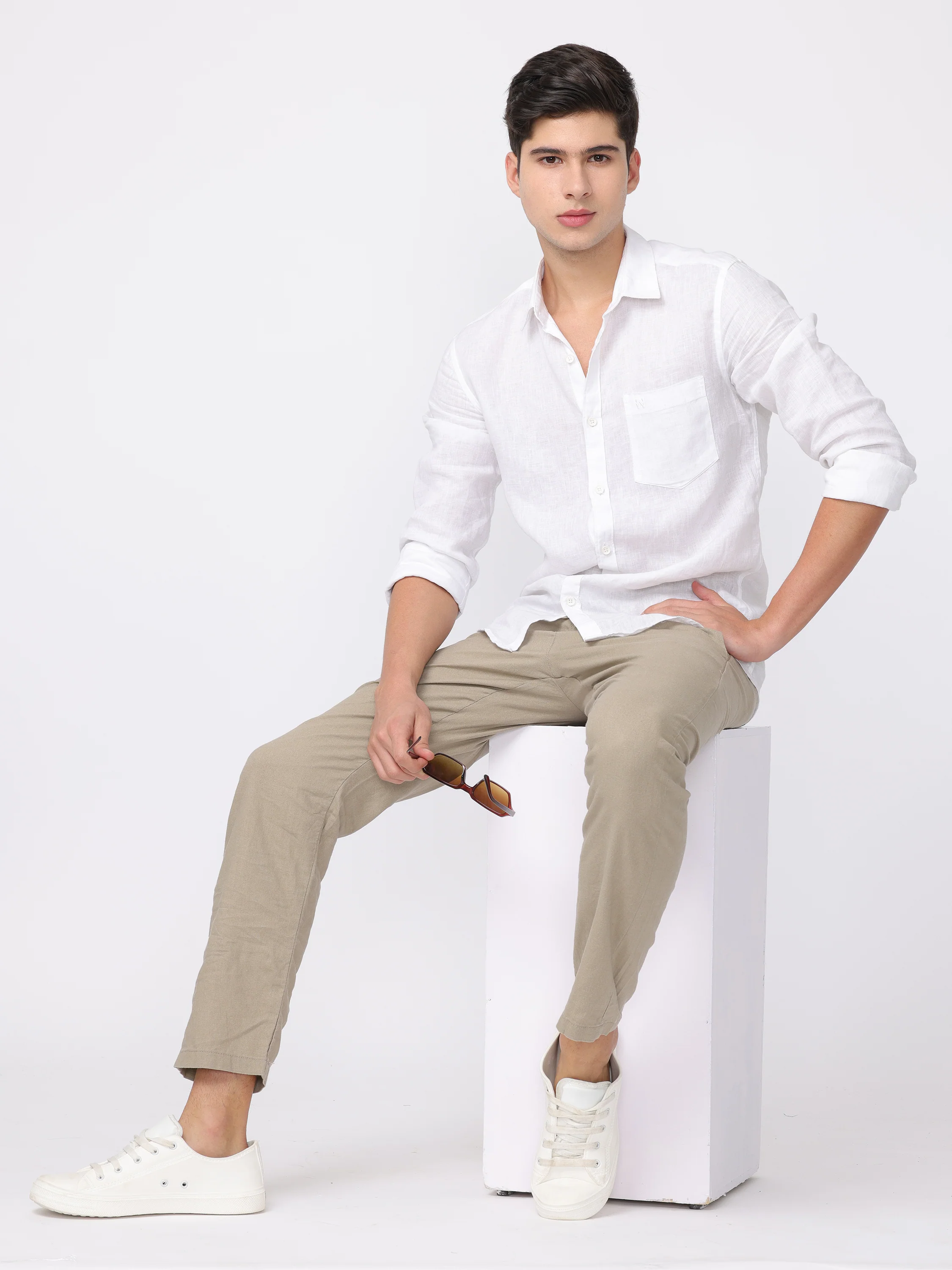 Men Beige Regular Fit Linen Blend Pants - Image 2