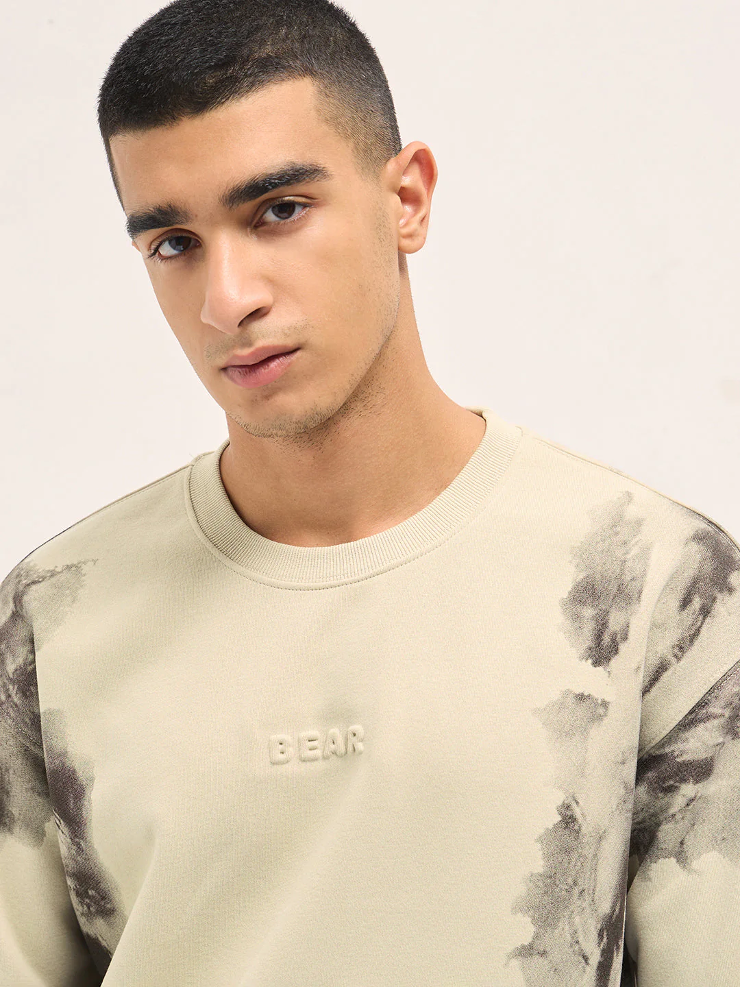 Men Beige Relaxed Fit Crew Neck T-Shirt - Image 5