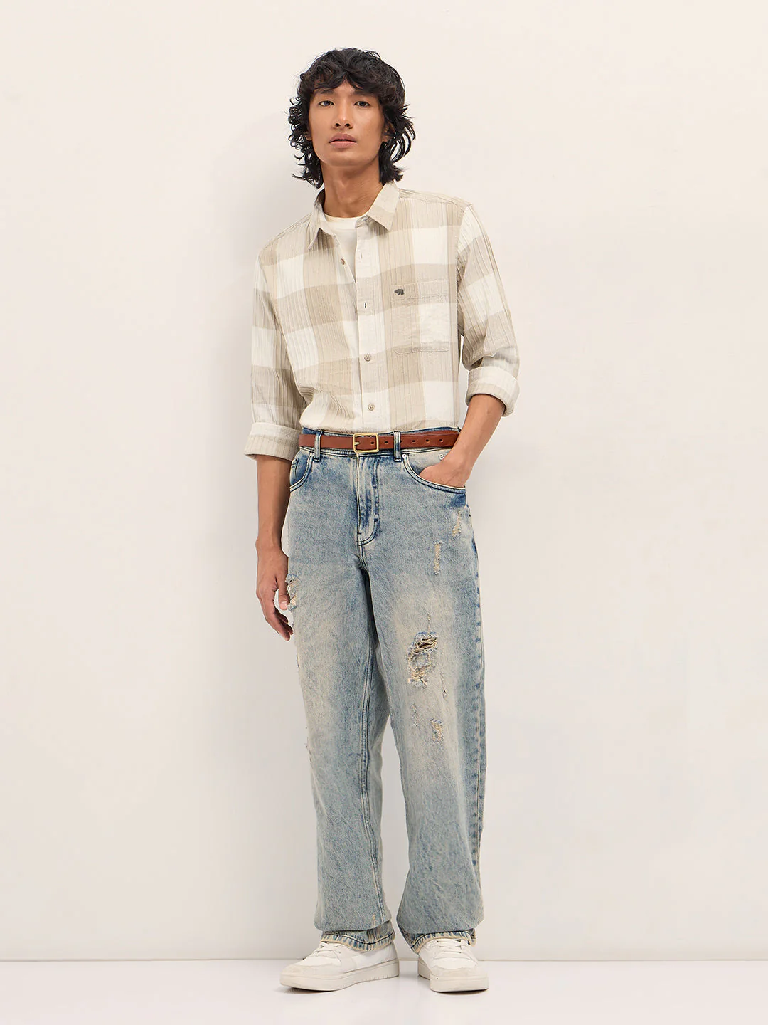 Men Beige Slim Fit Casual Shirt - Image 4