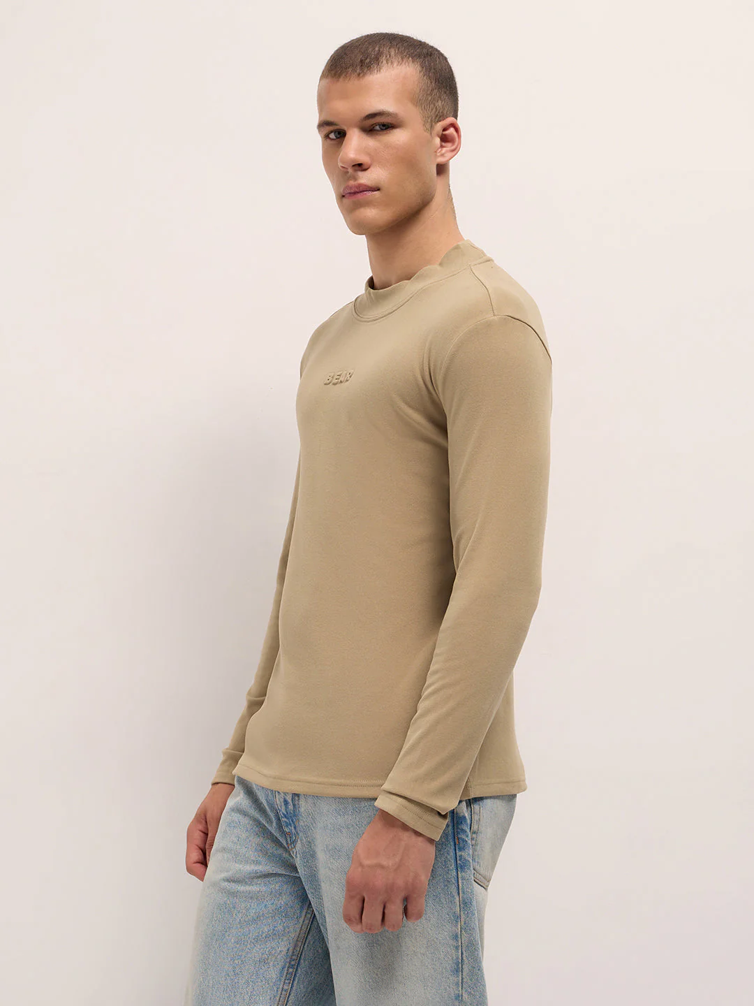 Men Beige Slim Fit Crew Neck T-Shirt - Image 3