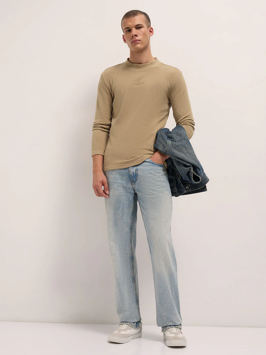 Men Beige Slim Fit Crew Neck T-Shirt - Image 4