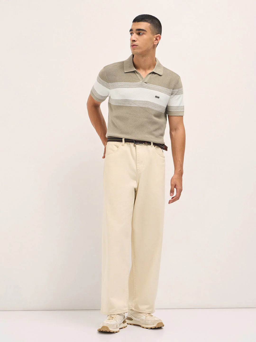 Men Beige Slim Fit Flat Knit Polo - Image 4