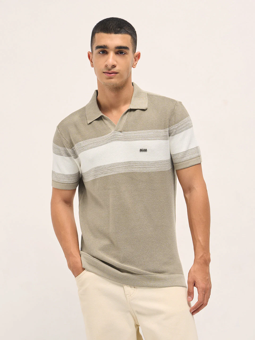 Men Beige Slim Fit Flat Knit Polo - Image 6