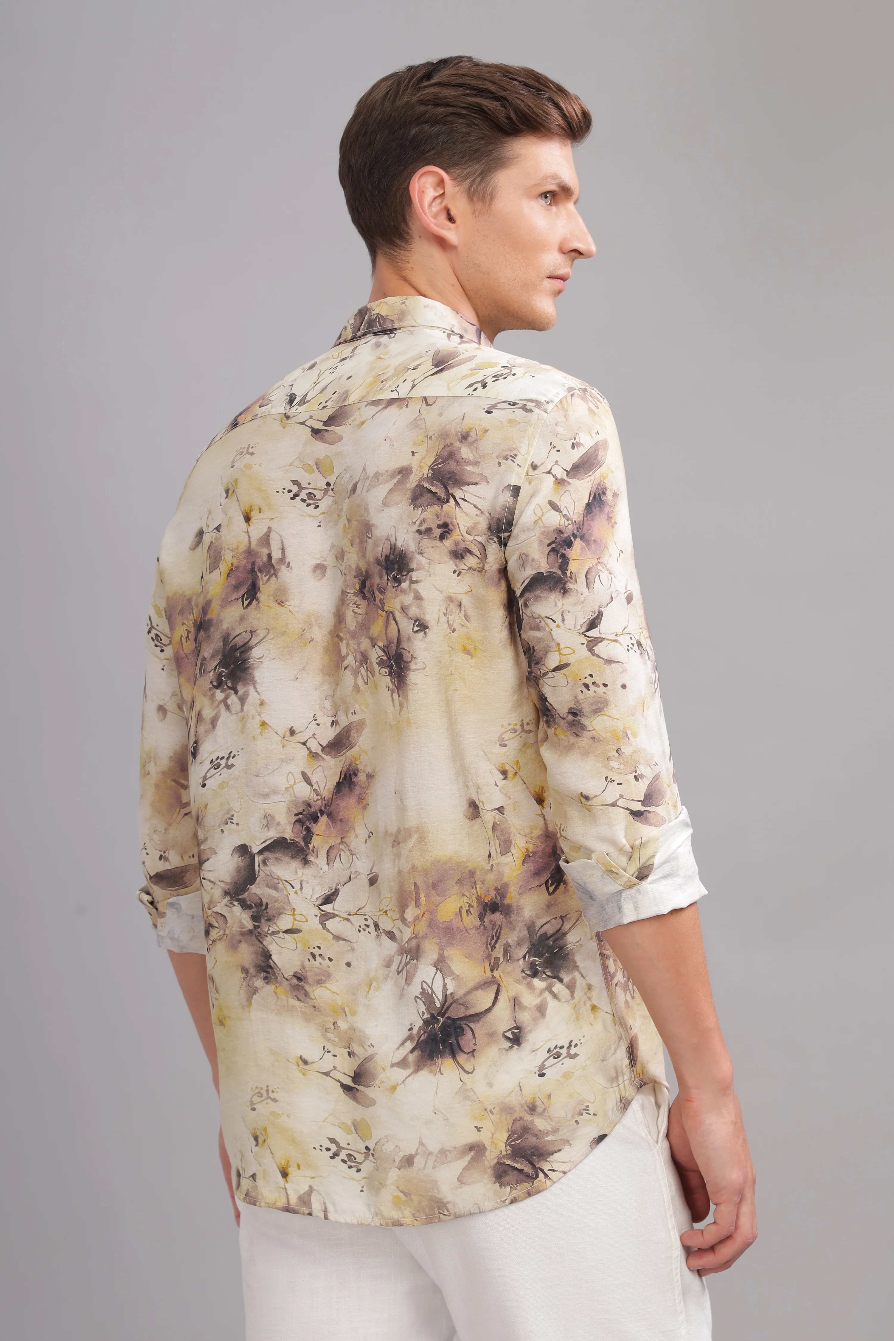 Men Beige Slim Fit Shirt - Image 4