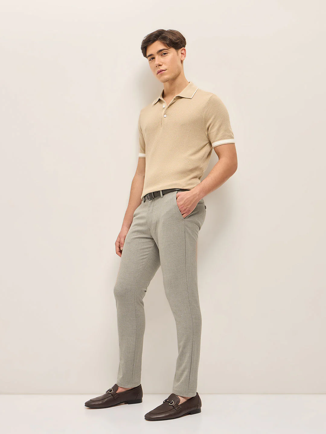Men Beige Solid 4 Way Stretch Formal Trouser - Image 4