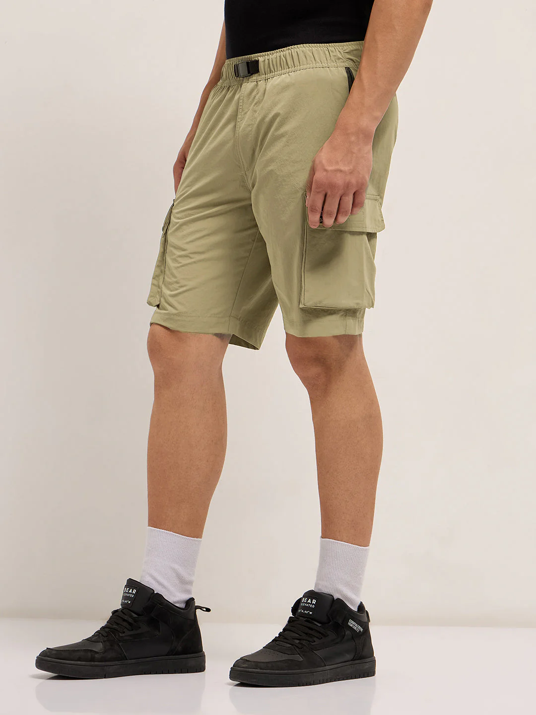 Men Beige Solid Nylon Cargo Shorts - Image 3