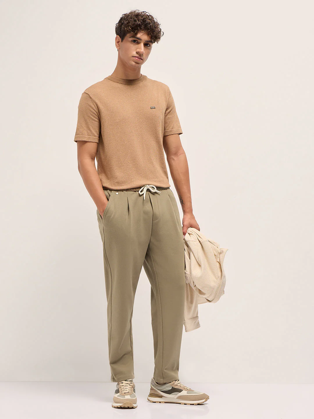 Men Beige Solid Regular Fit Casual Trousers - Image 4
