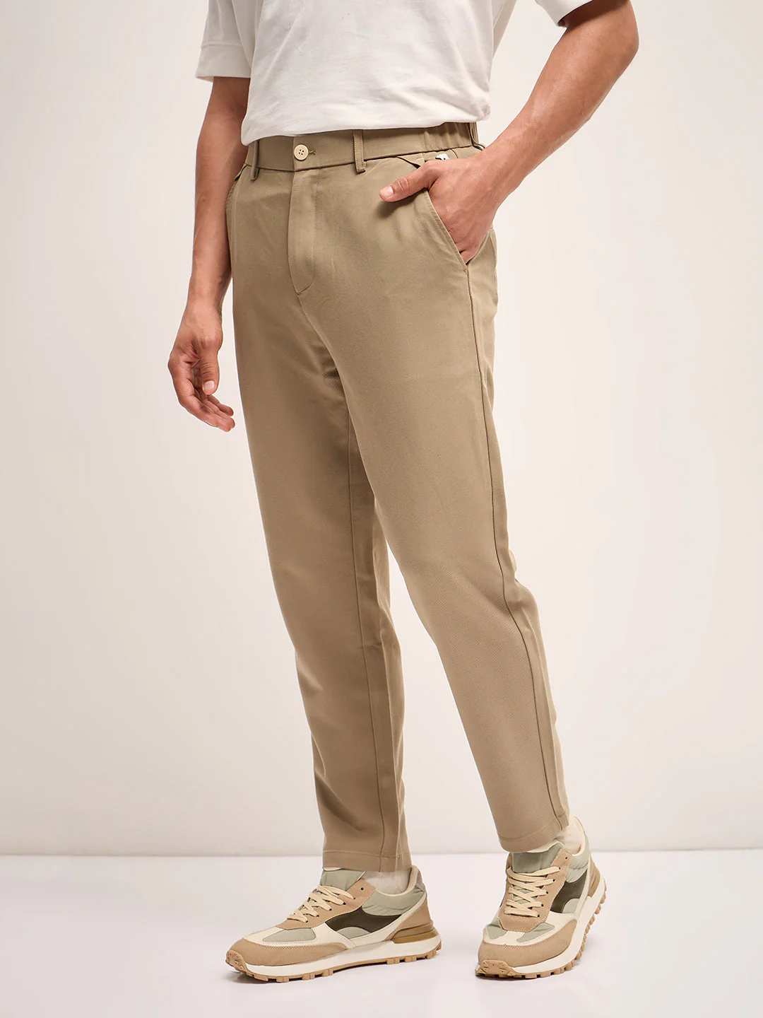 Men Beige Solid Regular Fit Mid-Rise Casual Pant - Image 3