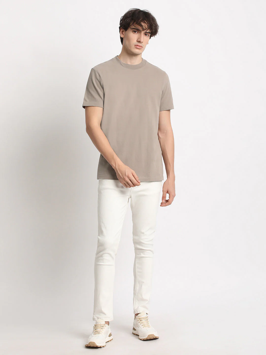 Men Beige Solid Regular Fit Round Neck T Shirt | The Bear House - Image 5