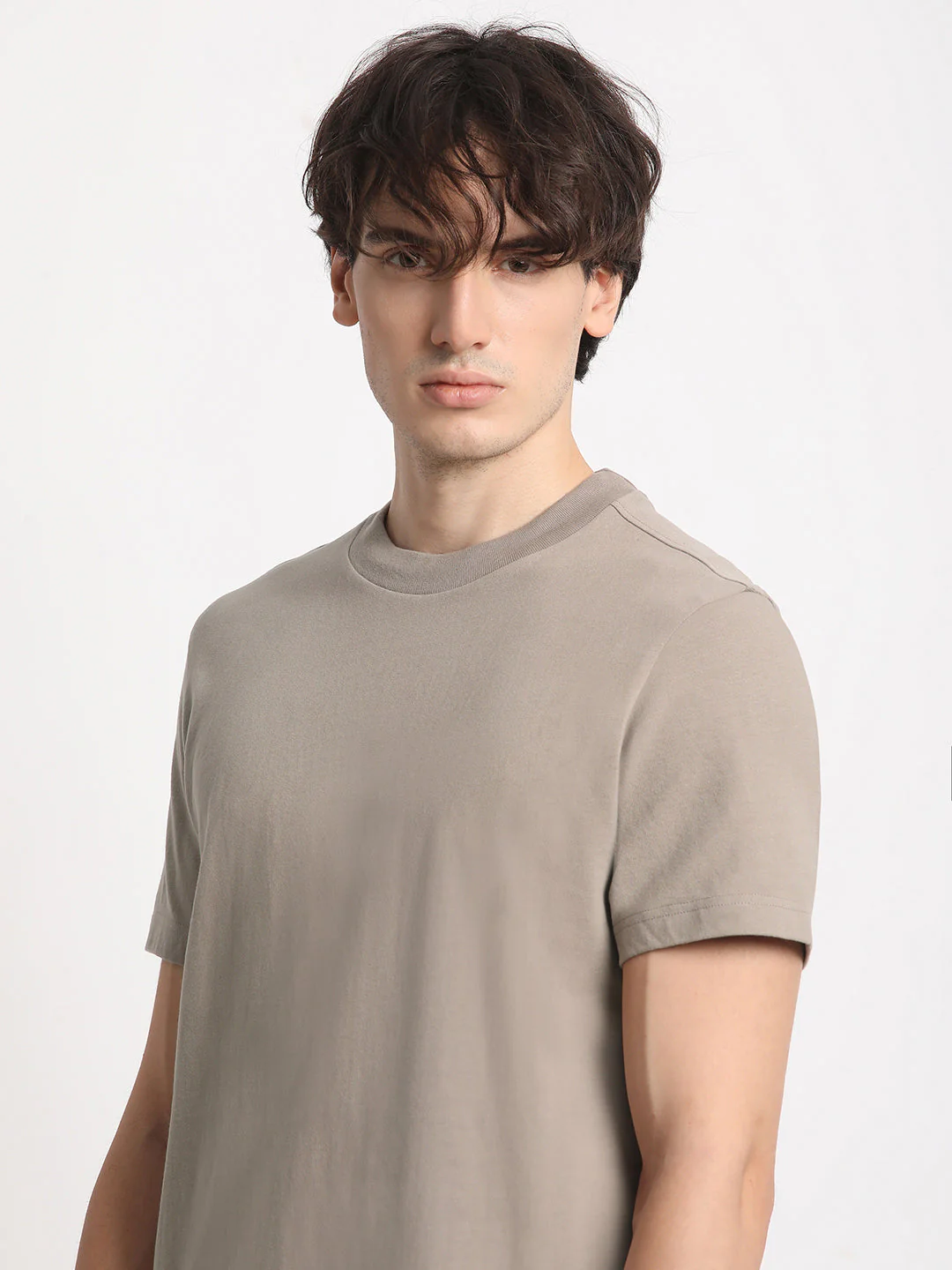 Men Beige Solid Regular Fit Round Neck T Shirt | The Bear House - Image 6