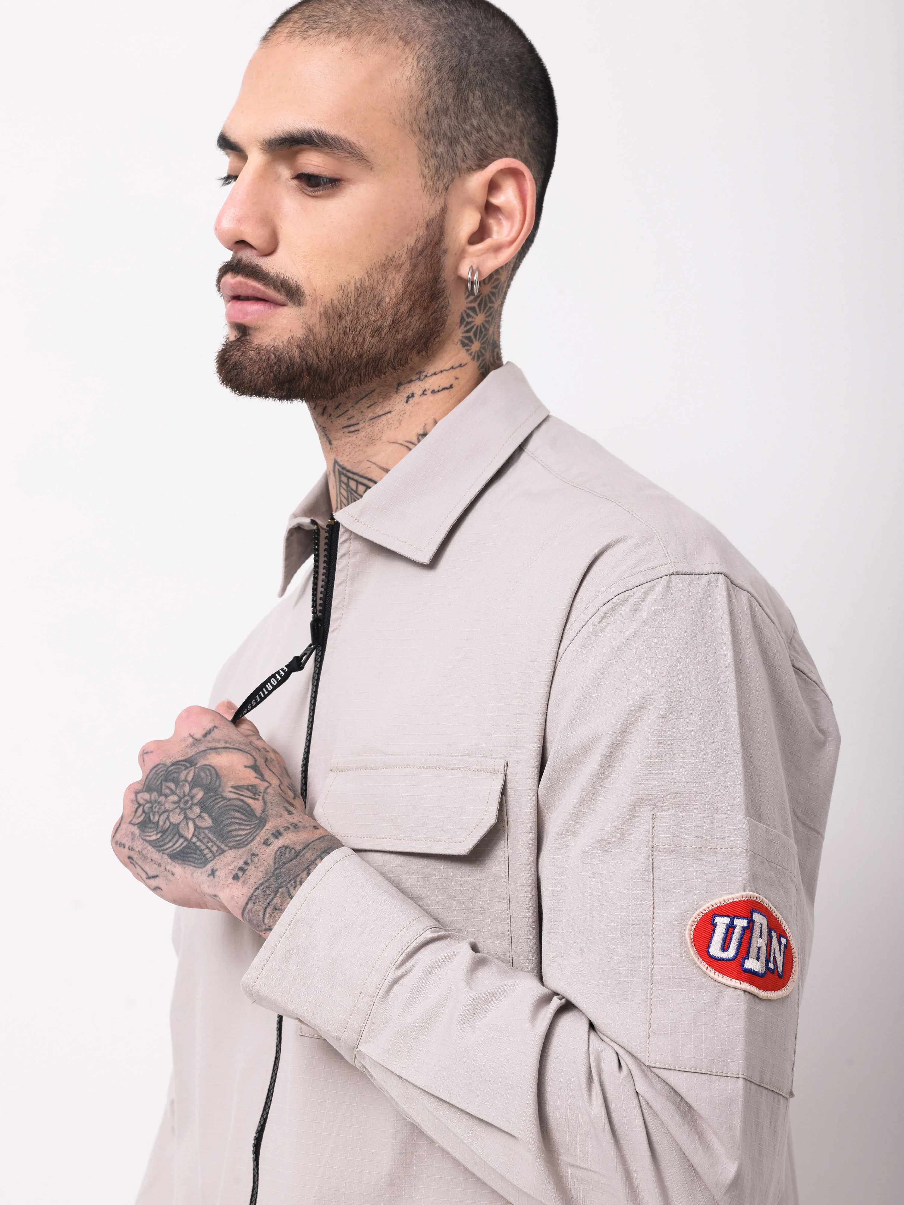 Men Beige Solid Shacket - Image 4