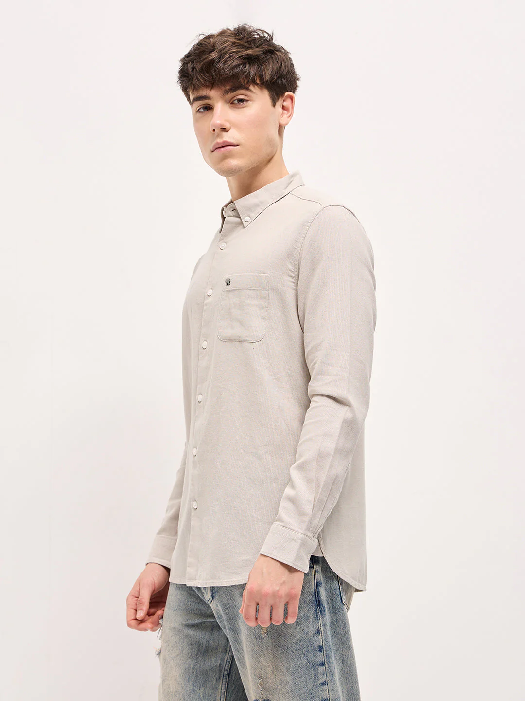 Men Beige Solid Slim Fit Casual Shirt - Image 3