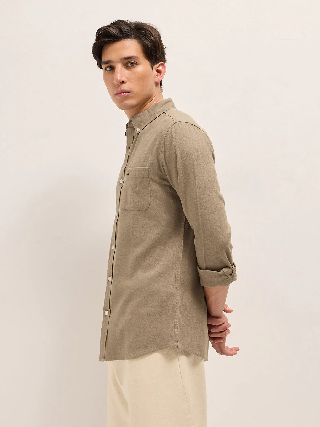 Men Beige Solid Slim Fit Cotton Casual Shirt - Image 3