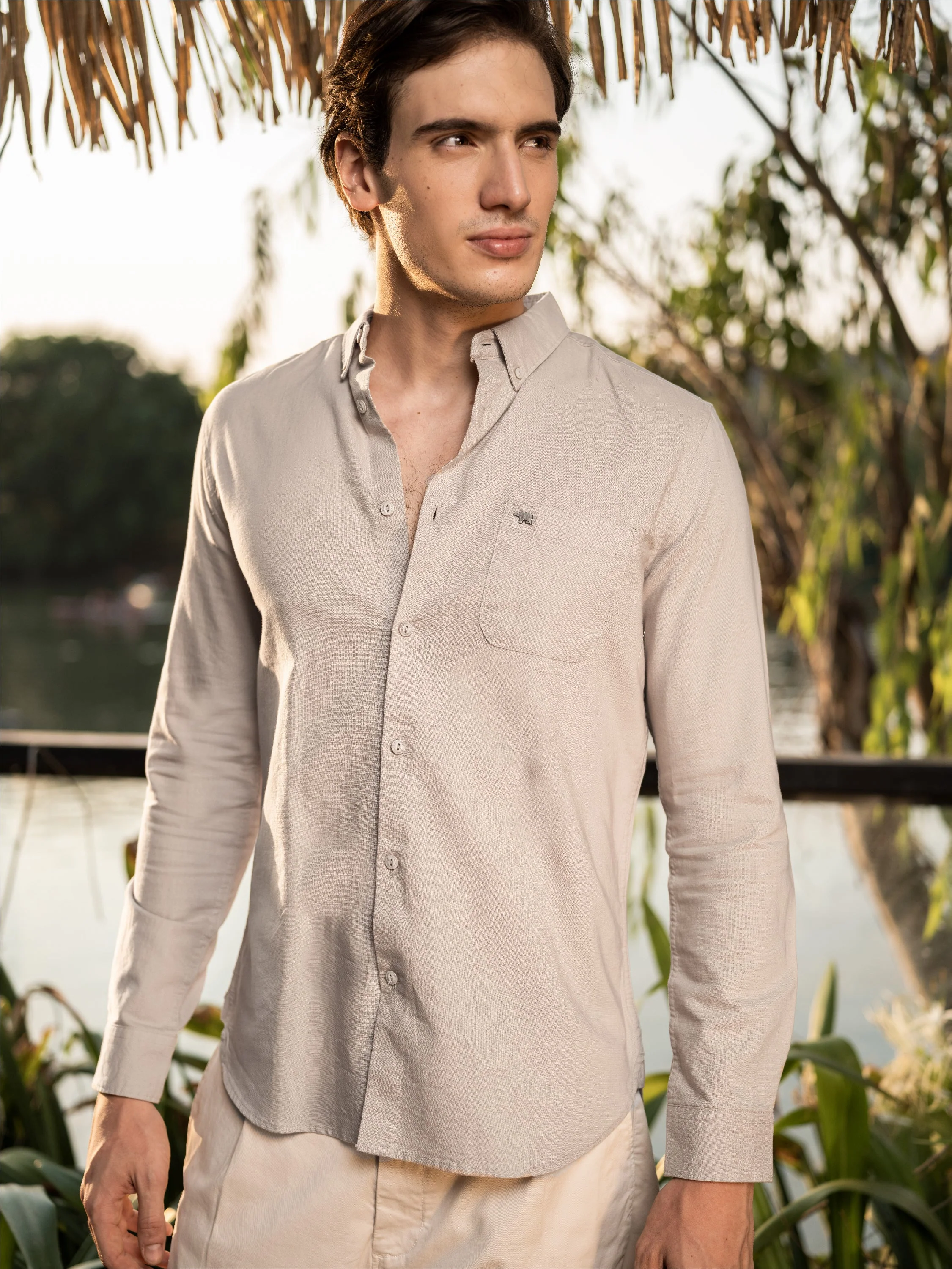 Men Beige Solid Slim Fit Cotton Shirt - Image 4