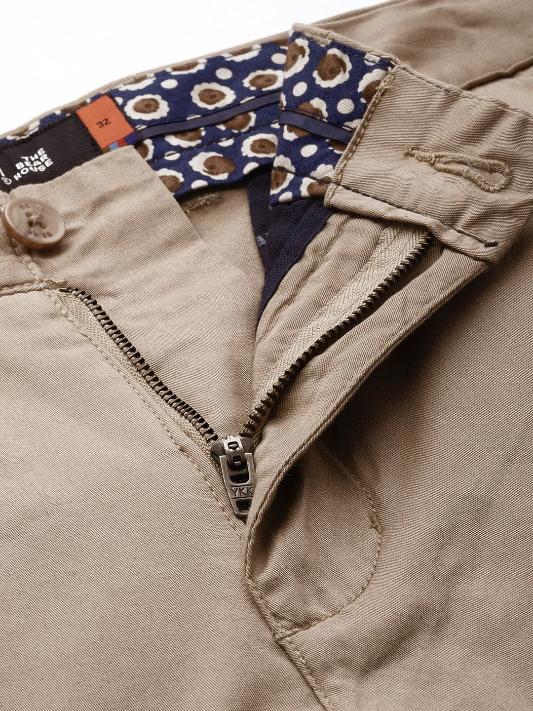Men Beige Solid Tapered Fit Chinos Trousers - Image 5