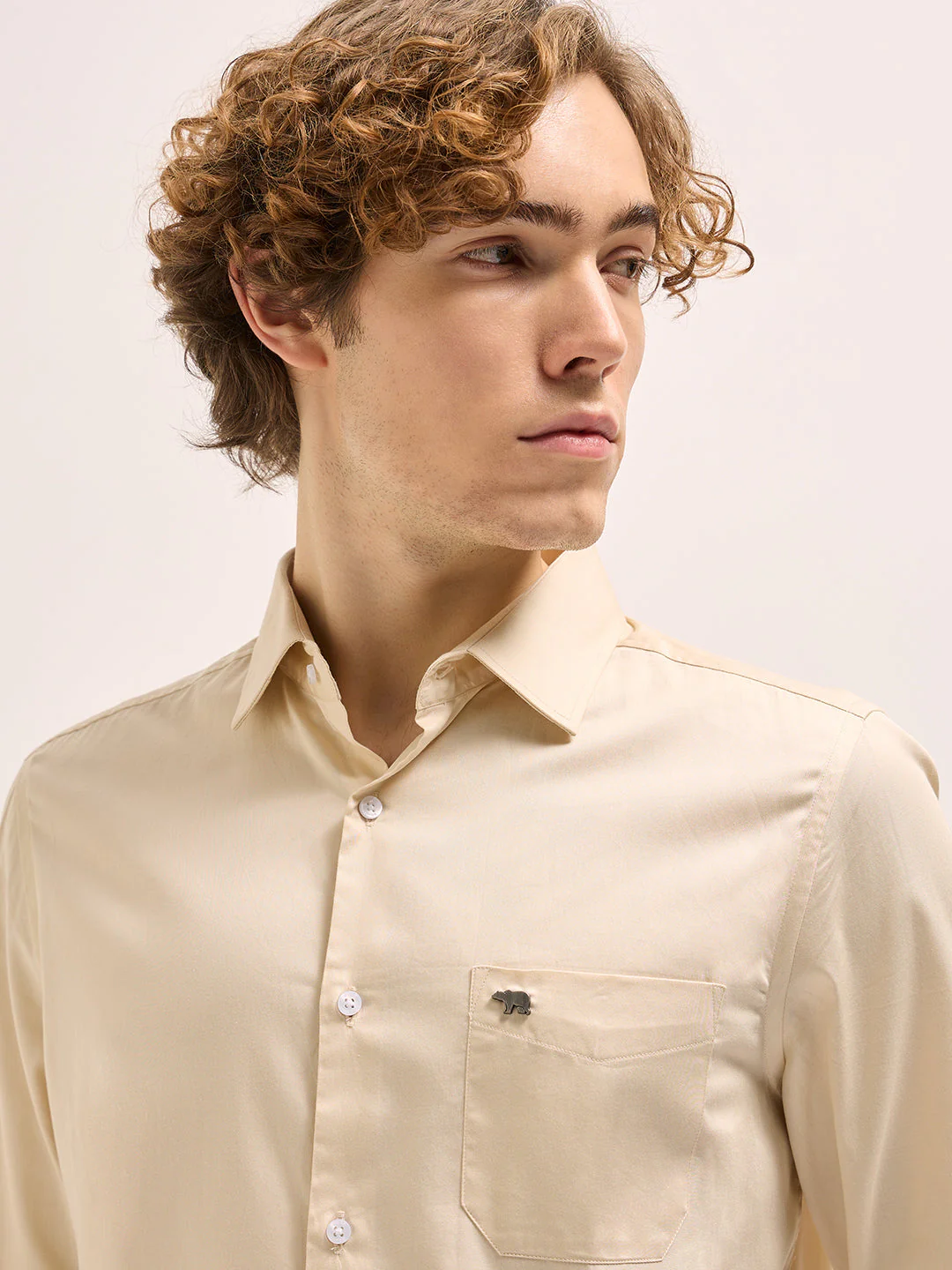Men Beige Tailored Fit Solid Formal Shirt - Image 5