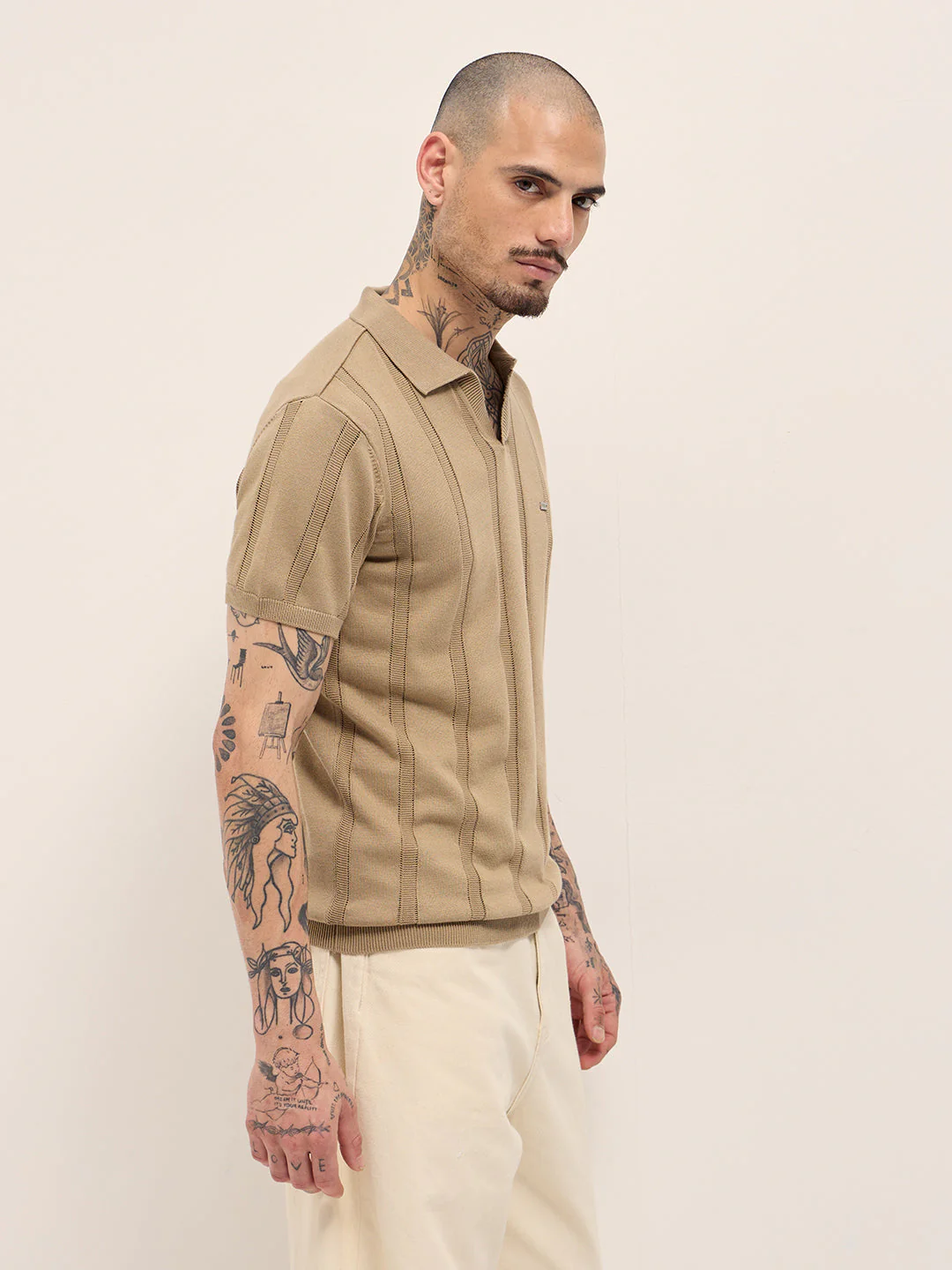 Men Beige Textured vertical knit stripes Slim Fit Polo - Image 3