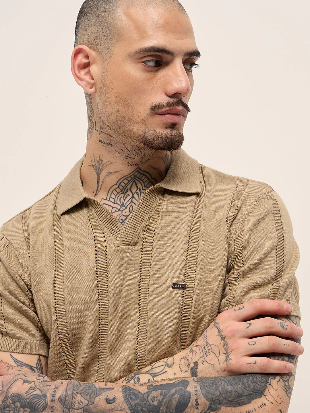 Men Beige Textured vertical knit stripes Slim Fit Polo - Image 5