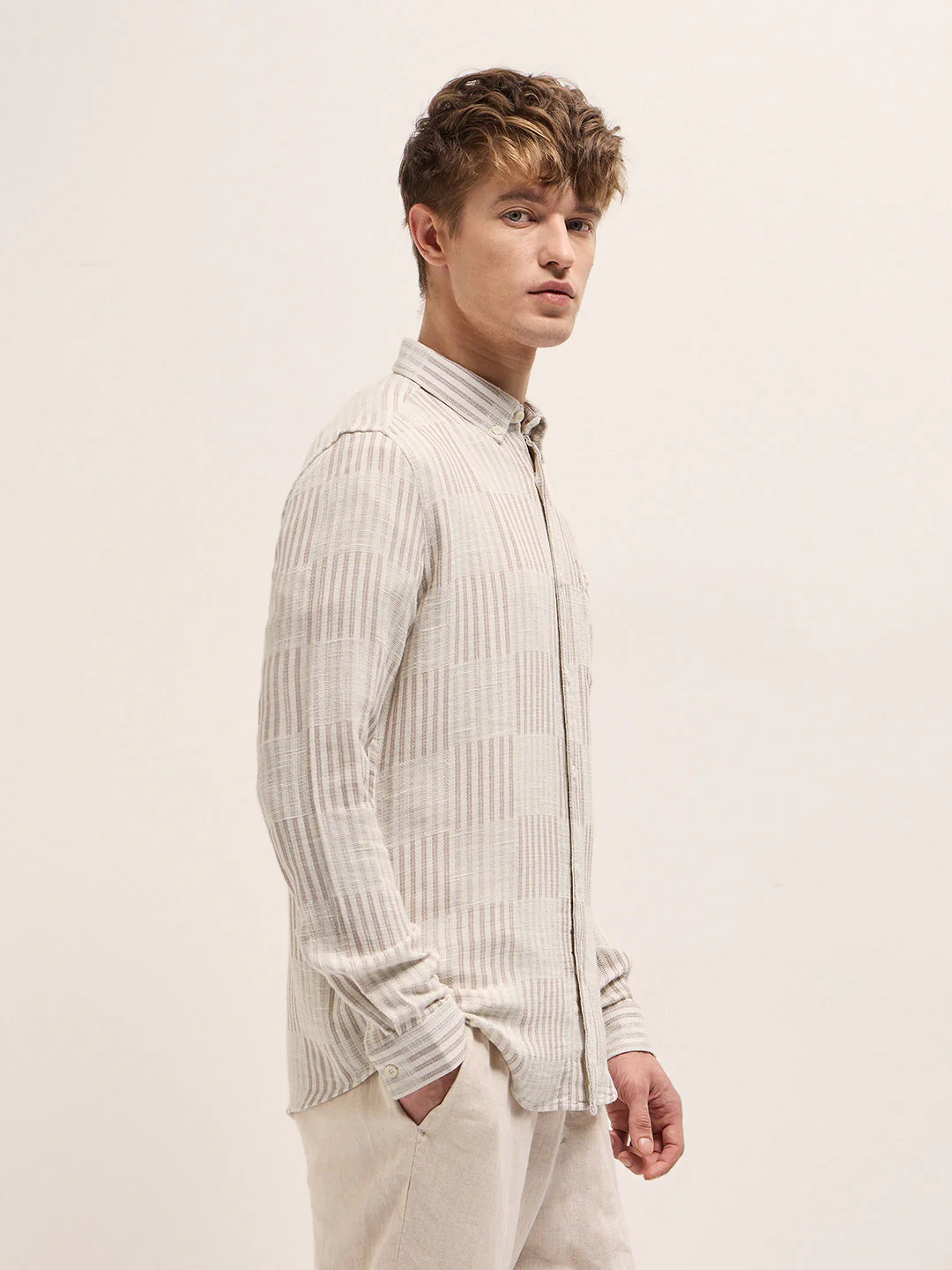 Men Beige Vertical Stripes Slim Fit Casual Shirt - Image 3