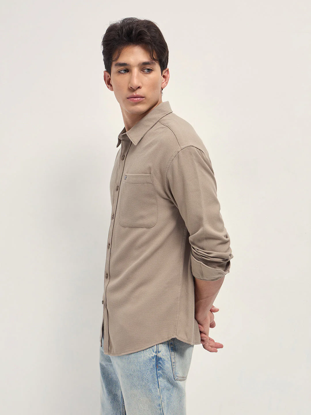 Men Beige Woven Textured Relaxed Fit Casual Shirt - Image 3