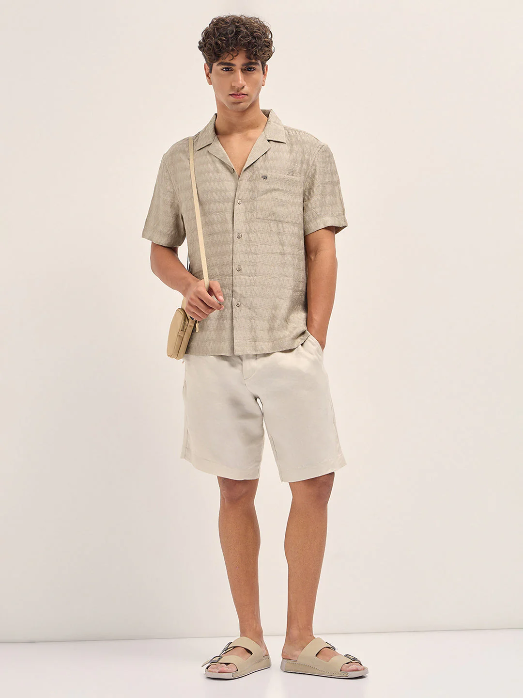 Men Beige Zigzag Textured Weave Relaxed Fit Half Sleeve Casual Shirt - Image 4