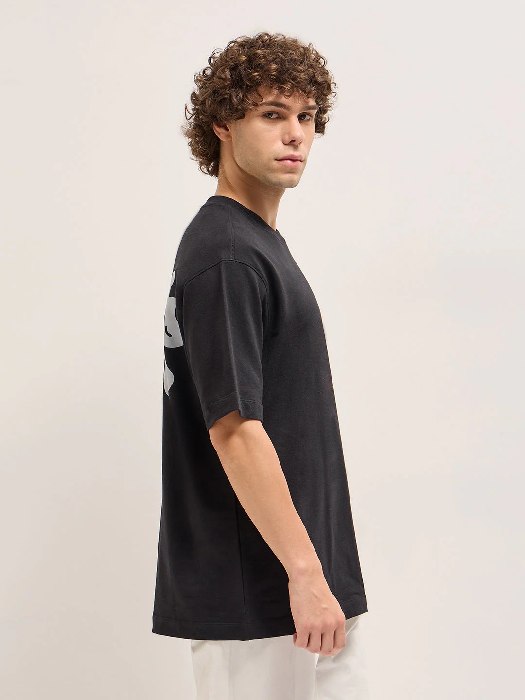 Men Black 3D Bear Graphic & Abstract Back Print Crew Neck T-shirt - Image 3