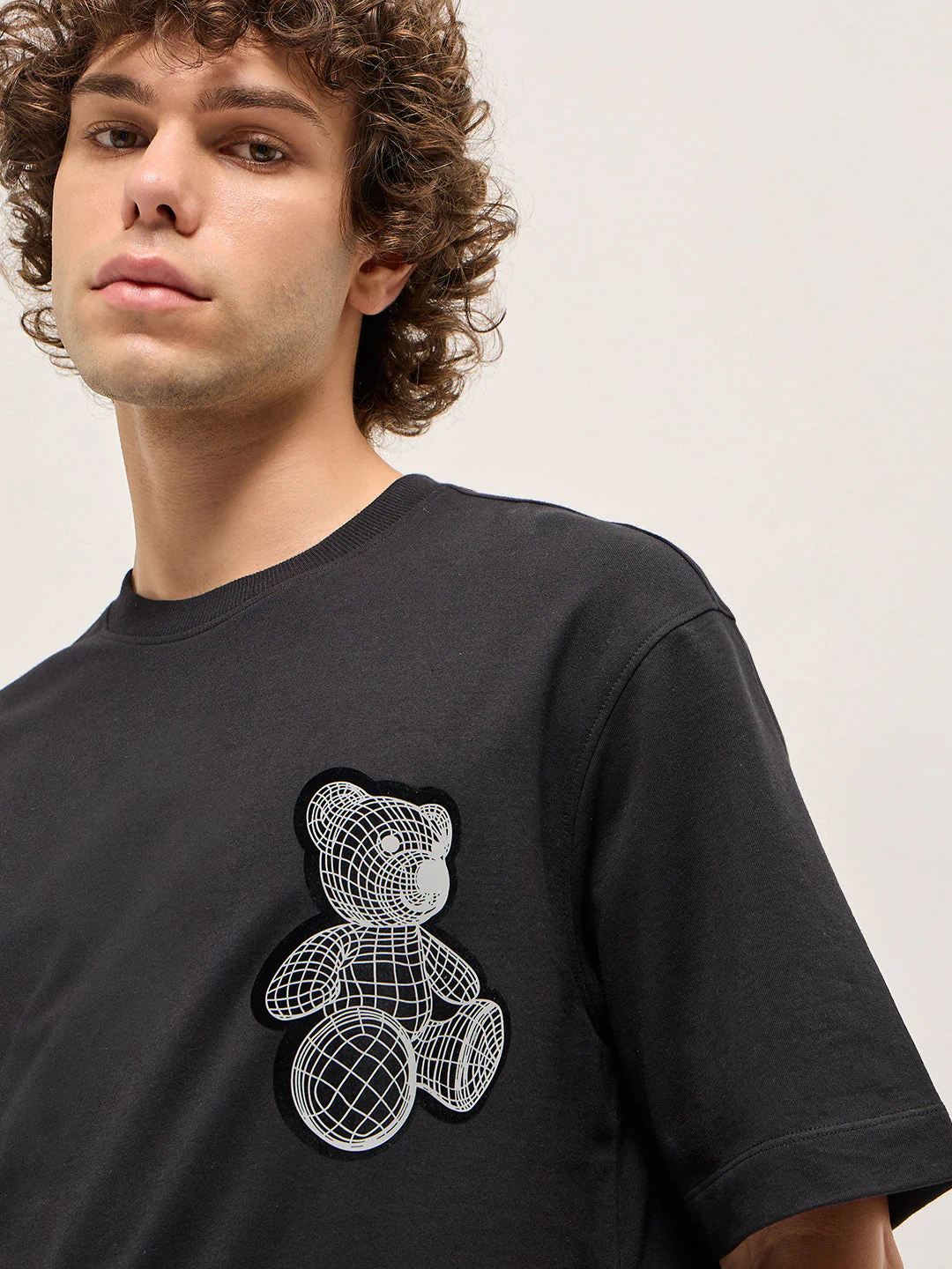 Men Black 3D Bear Graphic & Abstract Back Print Crew Neck T-shirt - Image 5