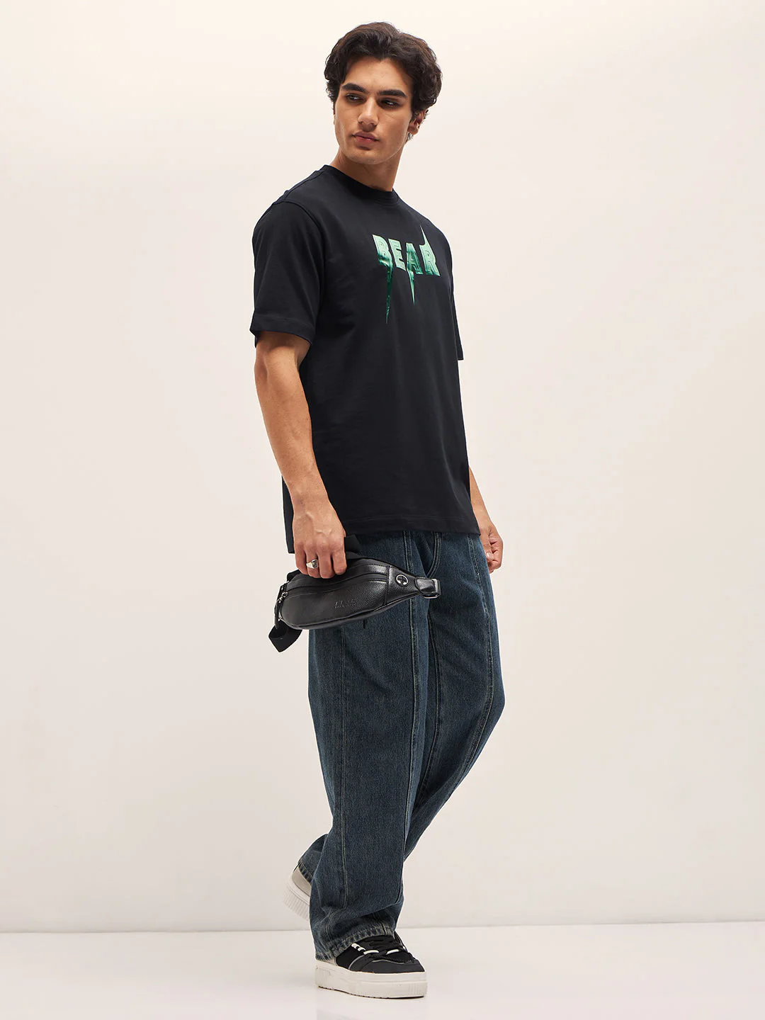 Men Black 3D graphic Design Crew Neck Oversize T-Shirt - Image 5