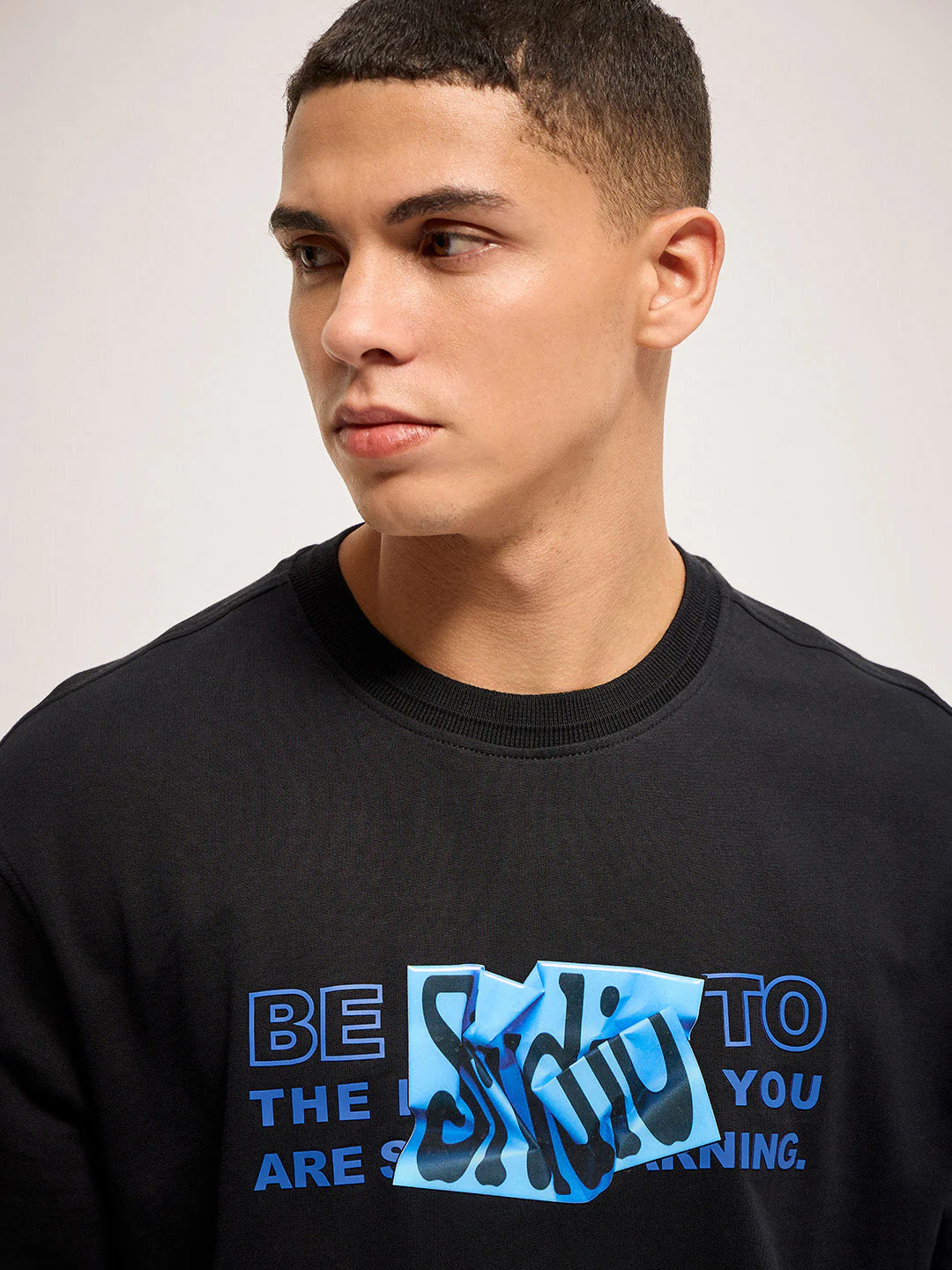 Men Black 3D Graphic print Crew Neck T-Shirt - Image 4