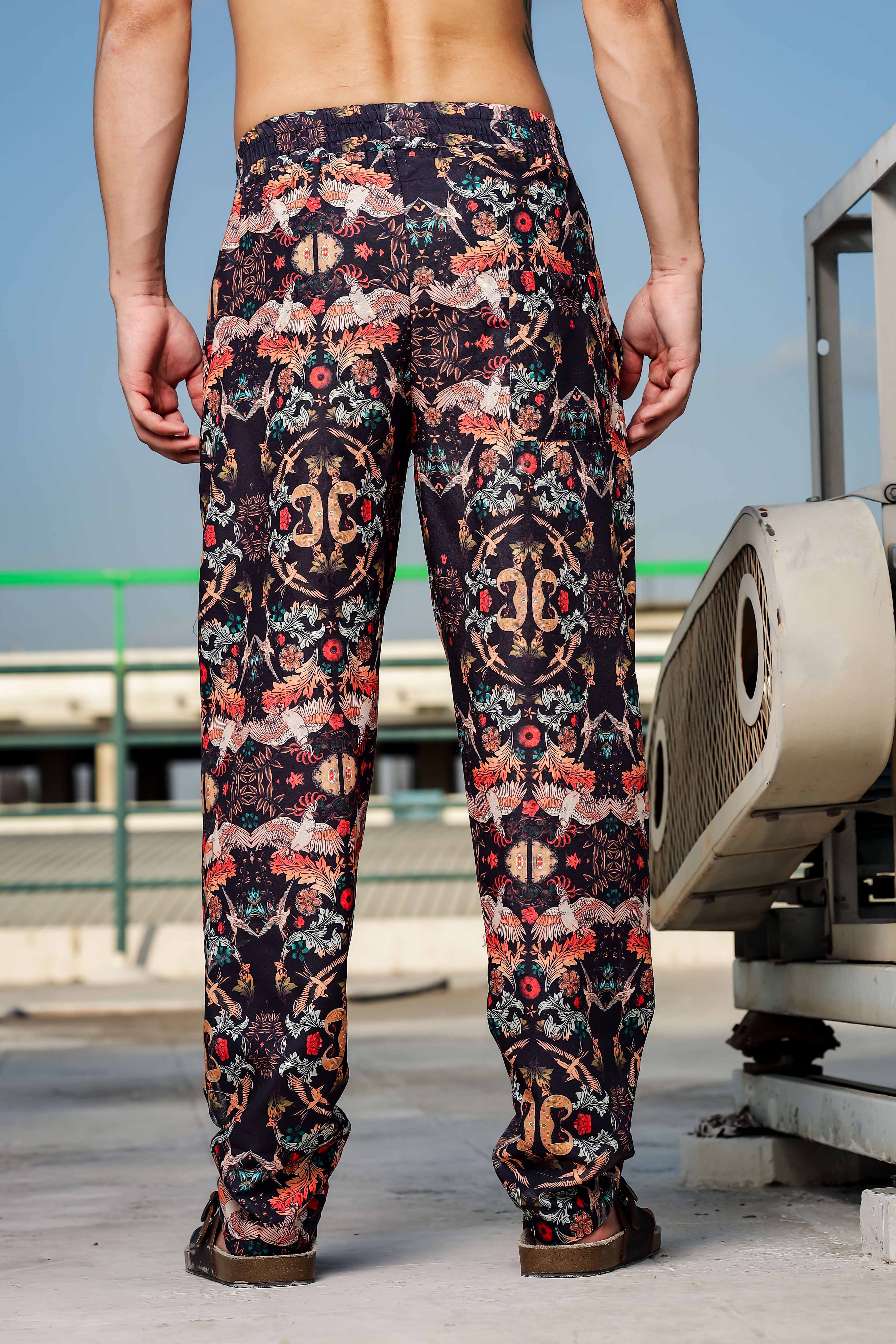 Men Black Abstract Print Pants - Image 3