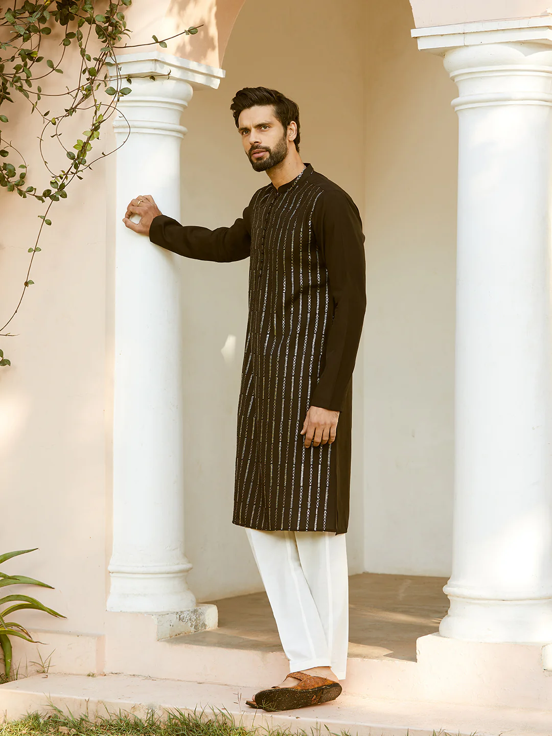 Men Black And Gold Chanderi Silk Sequins Kurta - Image 4
