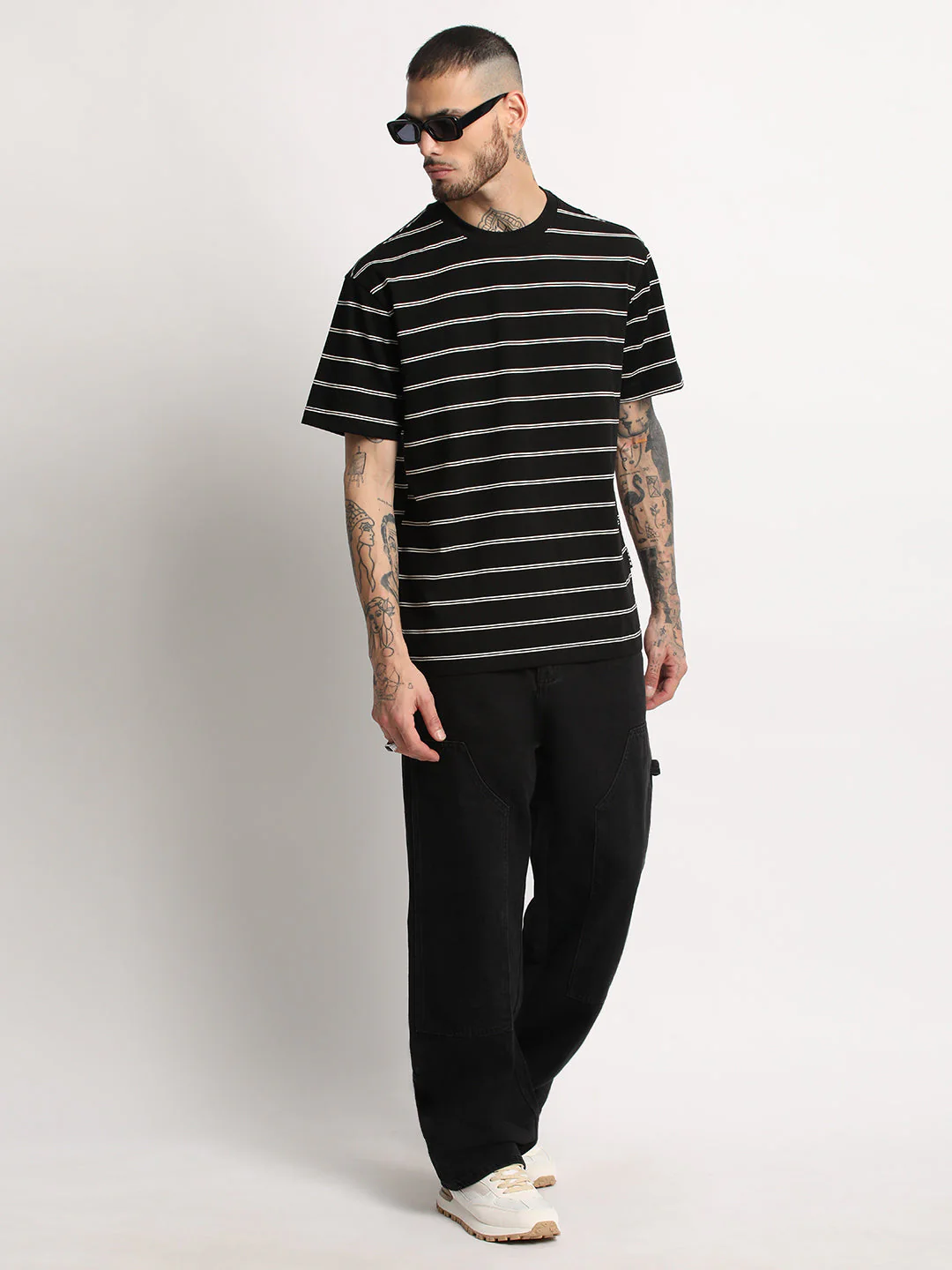Men  Black and White Stripe Round Neck T-shirt - Image 5