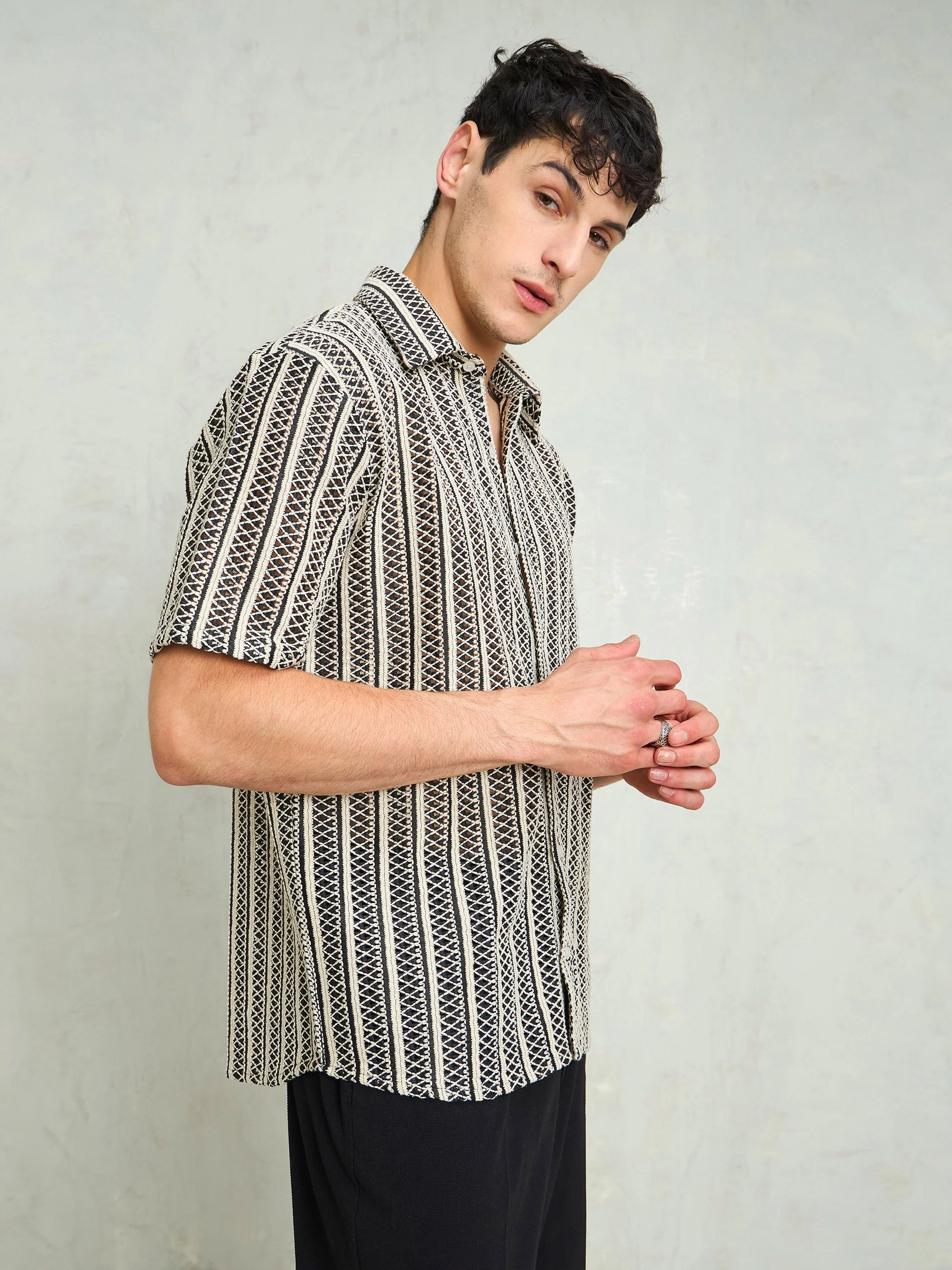Men Black & Beige Lace Relax Fit Shirt - Image 3