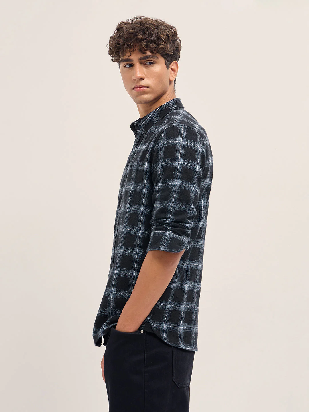 Men Black Block Check Slim Fit Casual Shirt - Image 3