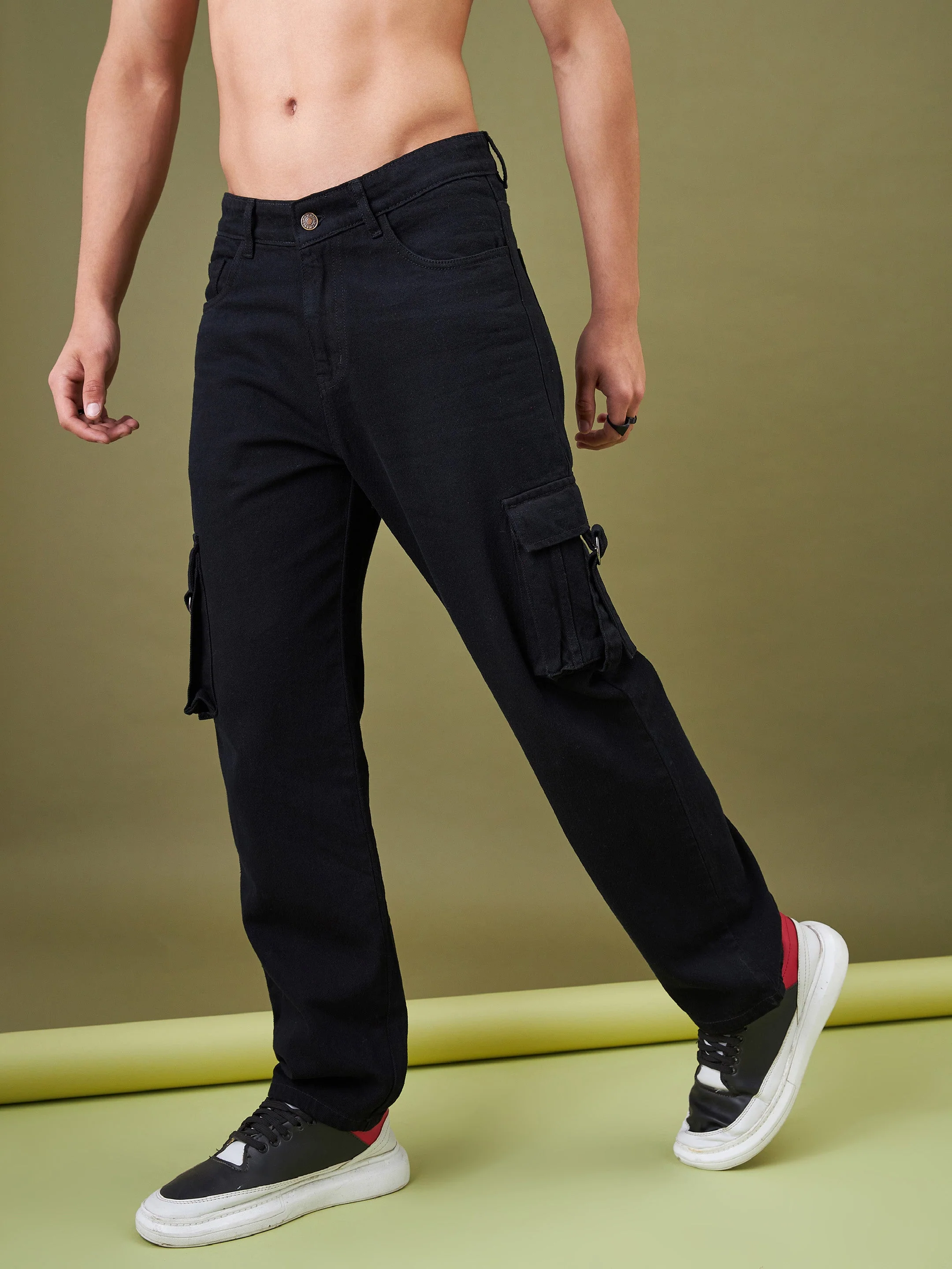 Men Black Box Pocket Relax Fit Jeans - Image 4