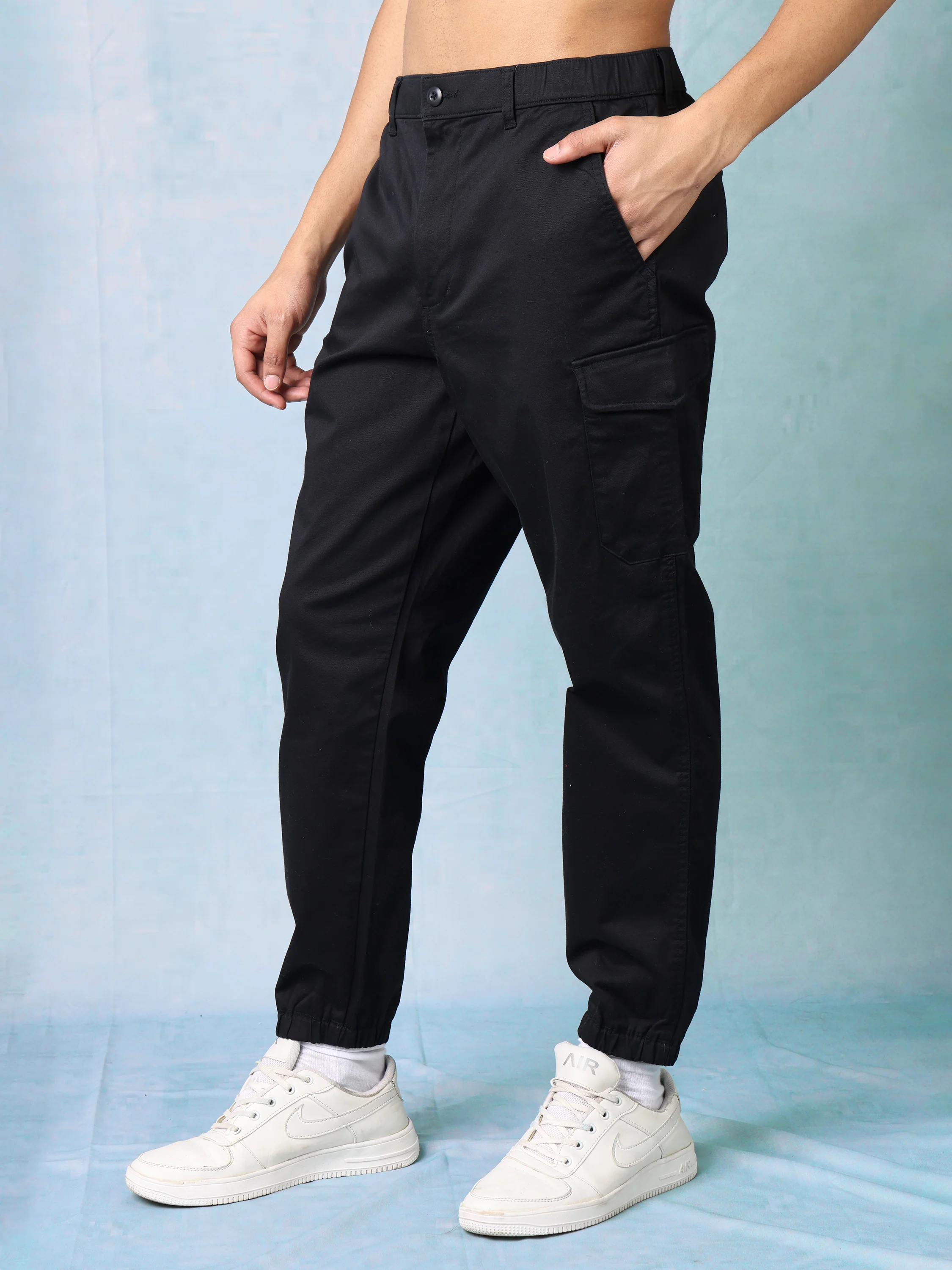 Men Black Cargo Pants - Image 4